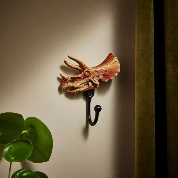 Triceratops Curtain Hook Pair - Black, Metal image