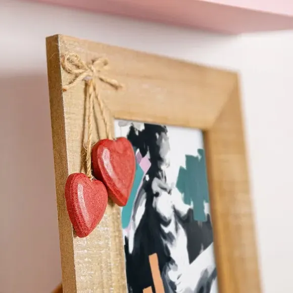 Set of 2 Photo Frames with Hearts - Wood