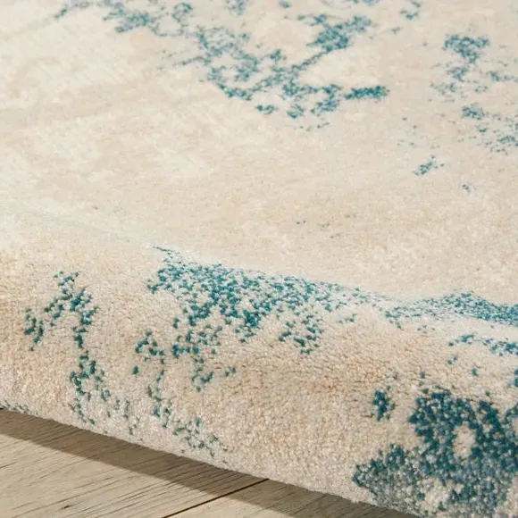 Area Rug with Ombre Effects - Grey