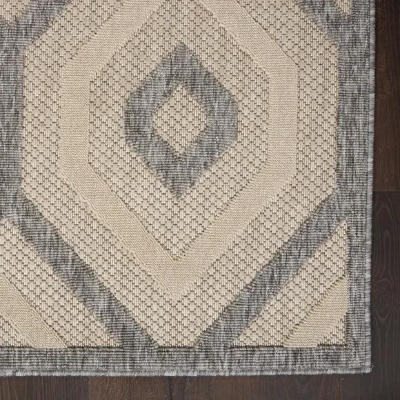 Diamond Pattern Indoor Outdoor Rug - Cream