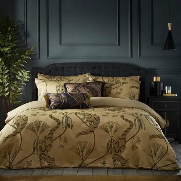 Duvet Cover Set with Pillowcase - Gold, Polyester image