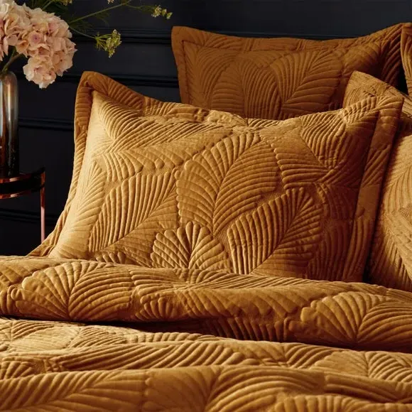 Oxford Pillowcase Embroidered - Gold, Velvet image