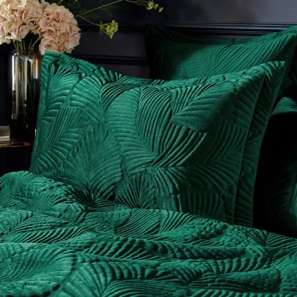 Oxford Pillowcase with Embroidery - Green, Velvet image