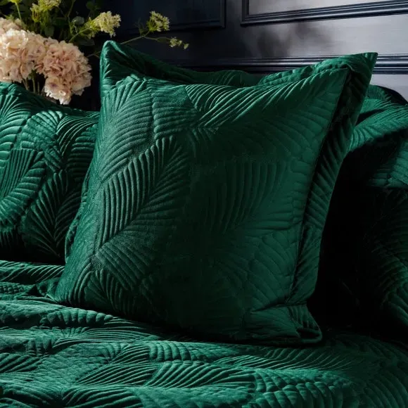 Square Cushion with Embroidery - Emerald, Velvet image
