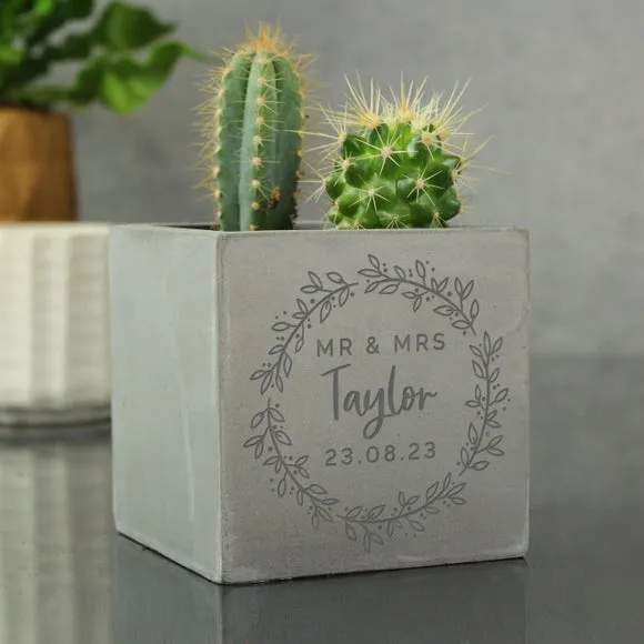 Floral Wreath Plant Pot - Grey, Concrete