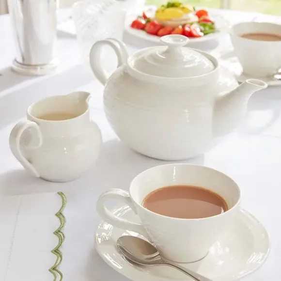 4-Piece Tea Cup & Saucer Set - White, Porcelain