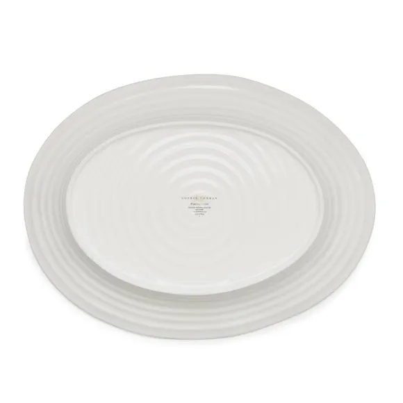 Large Oval Plate with Ripple Texture - White, Porcelain