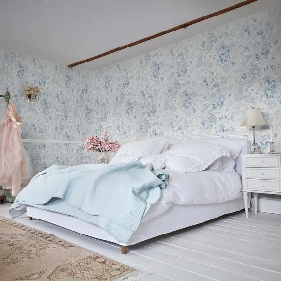 Romantic Rose Wallpaper Floral Design - Blue image