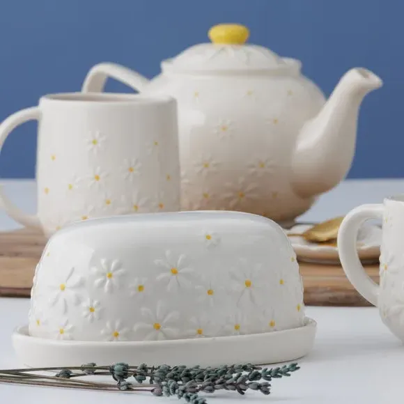 Butter Dish with Daisy Design - White, Ceramic