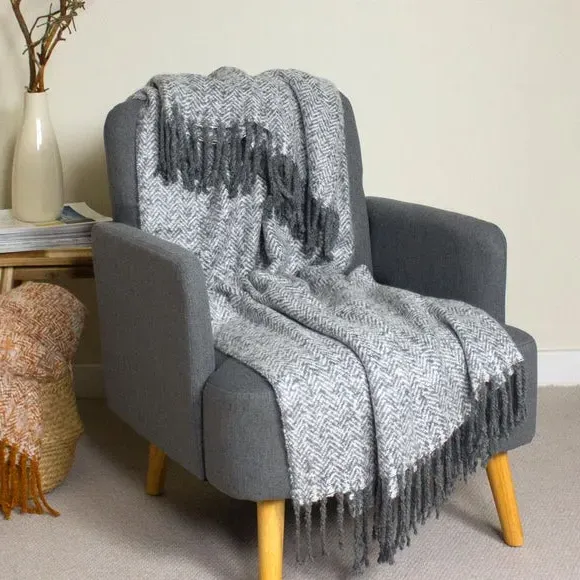 Throw Blanket with Tassels - Grey, Acrylic