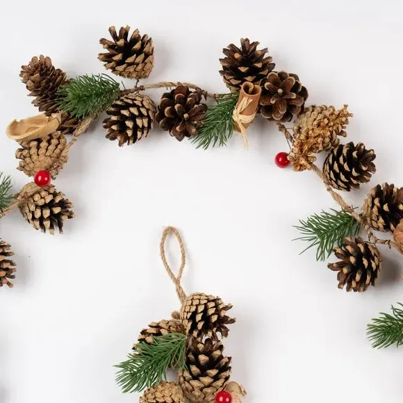 160cm Artificial Garland with Pine Cones - Red