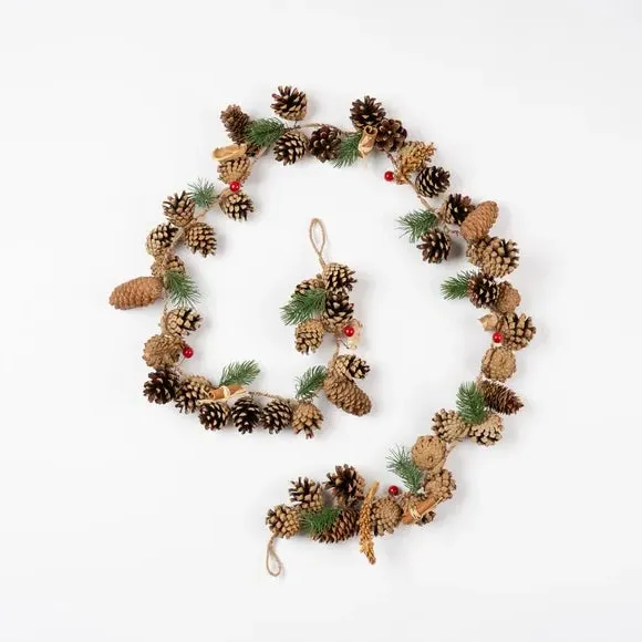 160cm Artificial Garland with Pine Cones - Red