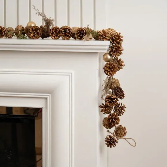 160cm Artificial Garland with Stars - Gold image