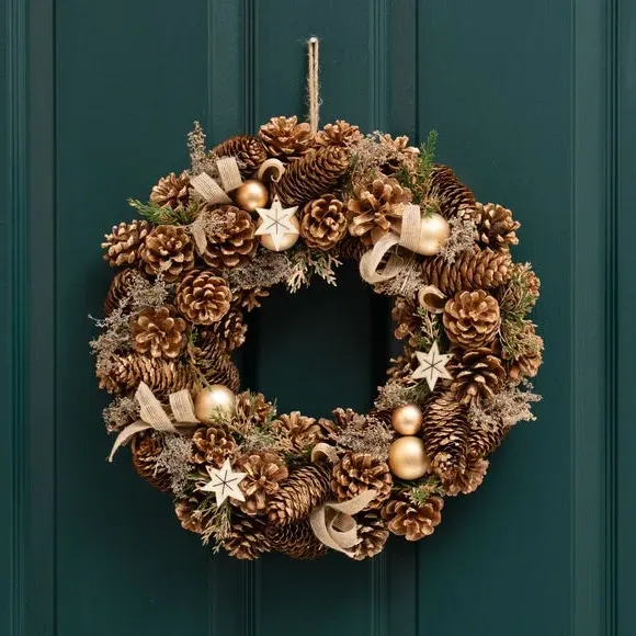 41cm Artificial Wreath with Stars & Ornaments - Gold image