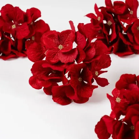 6-Piece Hydrangea Clip Decorations - Red
