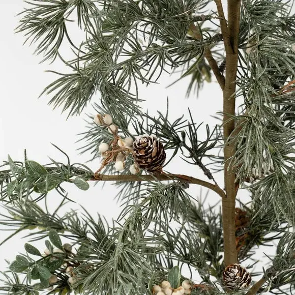 60cm Pre-Lit Christmas Tree - Green, Velvet Base