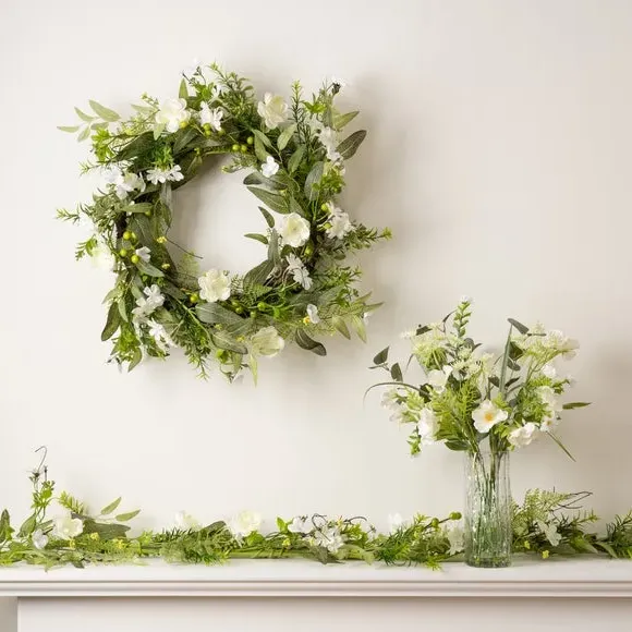 Artificial Daisy Garland - White, Floral