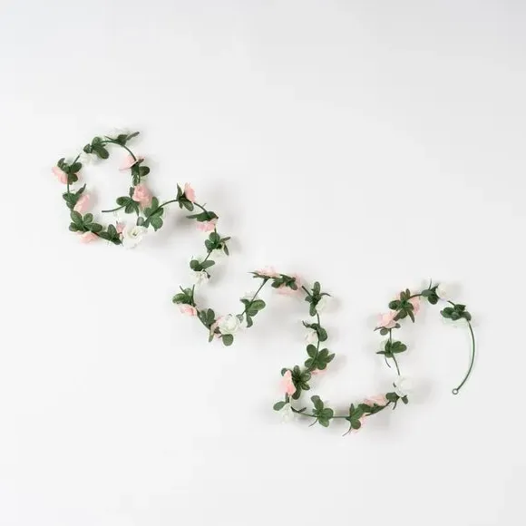Set of 6 Mini Rose Garlands - Light Pink