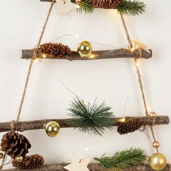 Wall Christmas Tree Decoration - Brown, Wood