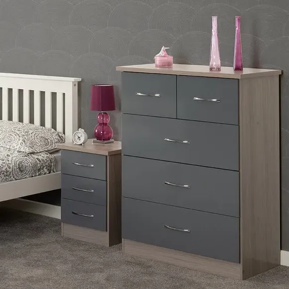 5 Drawer Chest - Grey, Oak Veneer image