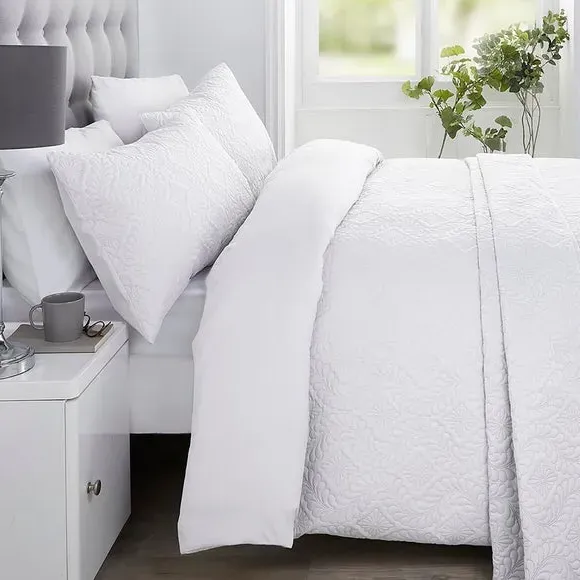Bedspread with 3D Effect - White, Microfibre image