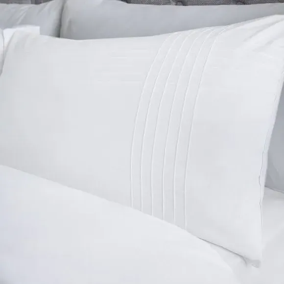 Duvet Cover Set with Pin-Tuck Detail - White