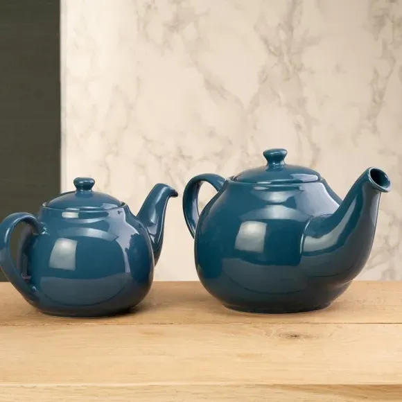6 Cup Teapot with Gloss Glaze - Blue, Stoneware image