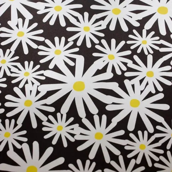 Daisy Floral Wallpaper with Mica Shine - Black