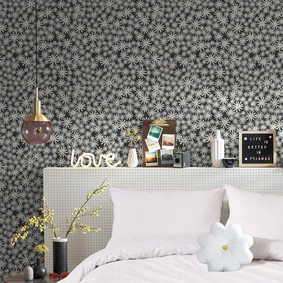 Daisy Floral Wallpaper with Mica Shine - Black image