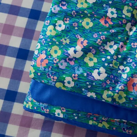 Petal Meadow Bedspread - Multicolor, Cotton