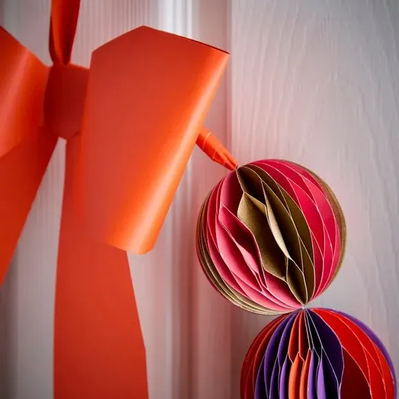 Prism Paper Wreath - Multicolor