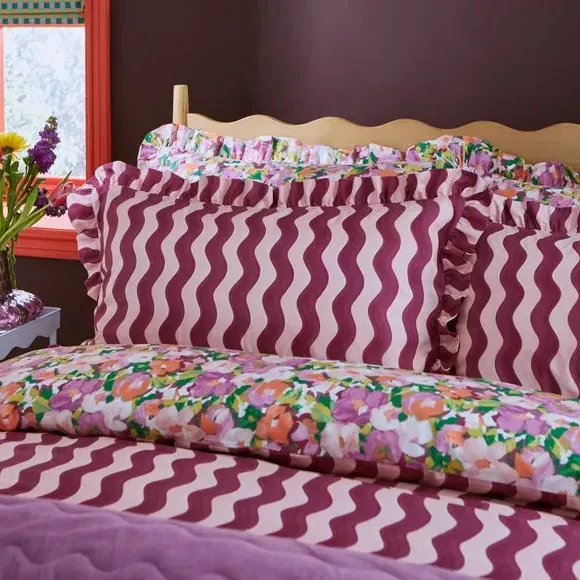Standard Pillowcase Pair Floral - Lilac, Cotton image