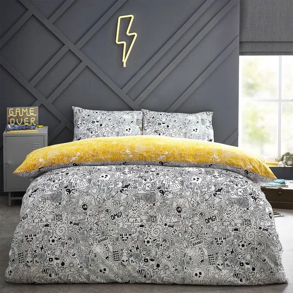 Doodles Duvet Cover Set - Black/White, Polycotton image