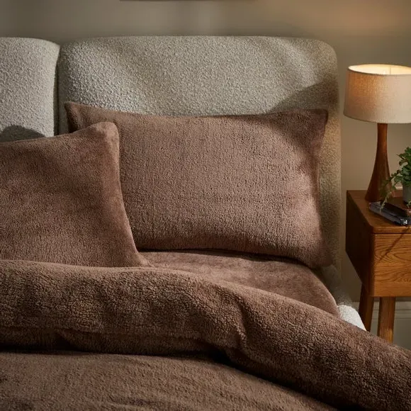 2-Pack Standard Pillowcases - Fawn, Teddy