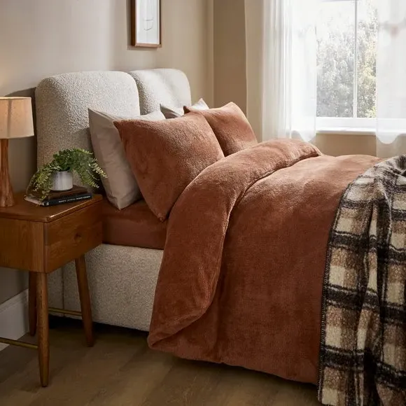 Duvet Cover and Pillowcase Set - Bronze, Polyester