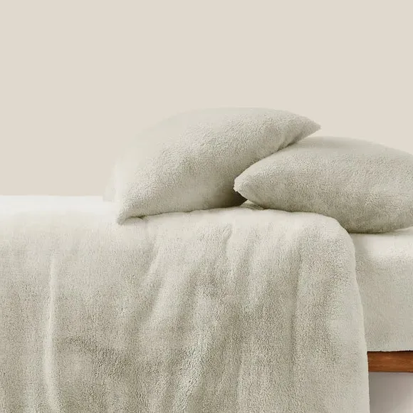 Duvet Cover and Pillowcase Set - Cream, Polyester