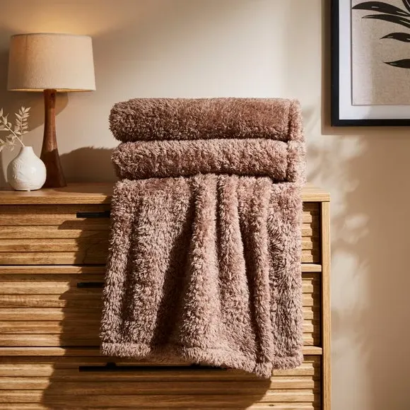 Throw Blanket with Shaggy Texture - Fawn, Teddy