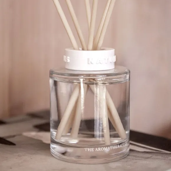 Reed Diffuser Coconut Passion Berry - White