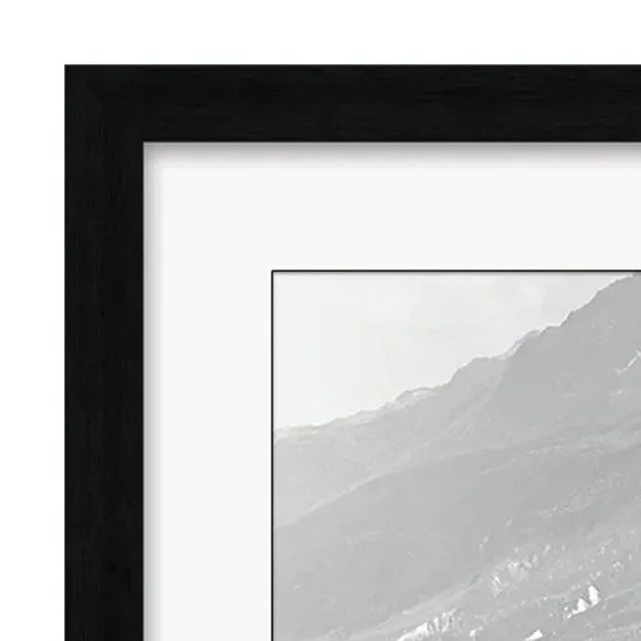 Framed Print James Bond Aston Martin - Black/White