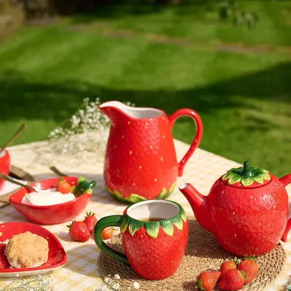 Strawberry Teapot - Red, Ceramic