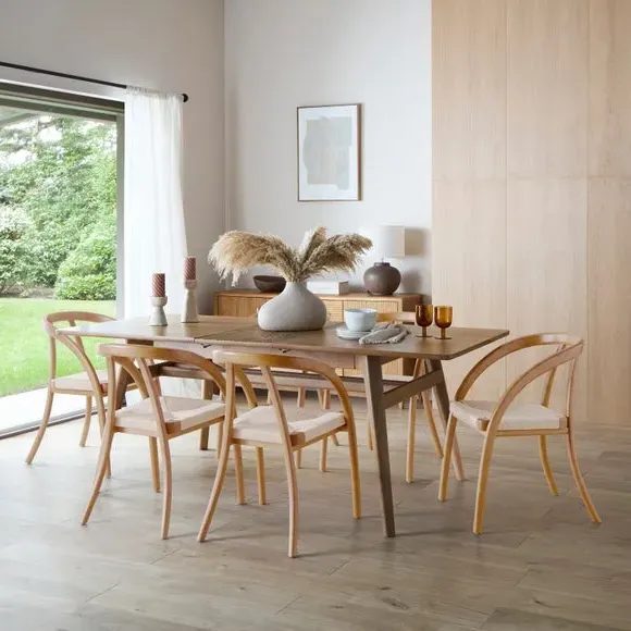 Extending Dining Table with Ribbed Leaf - Mango Wood