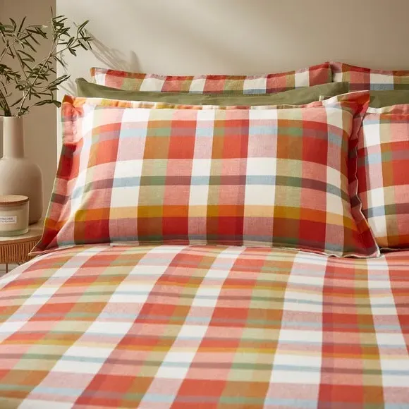 Oxford Pillowcase Check Design - Red, Cotton image