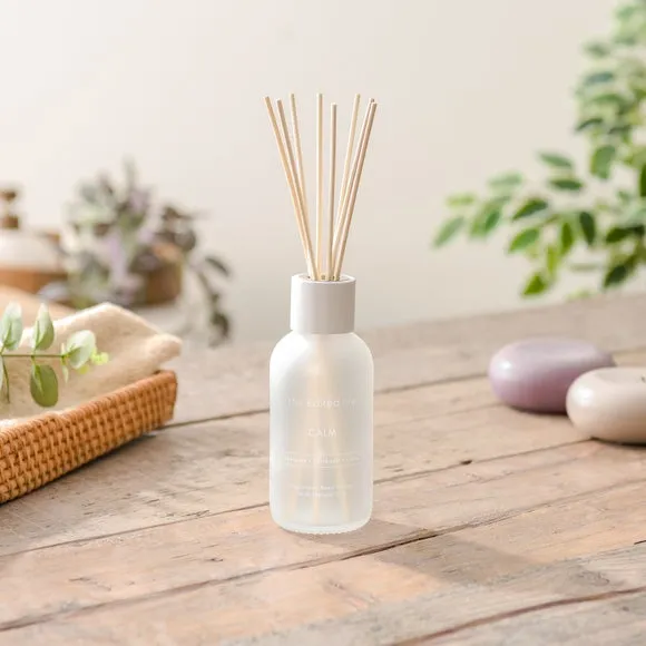 Reed Diffuser with Wooden Lid - White image