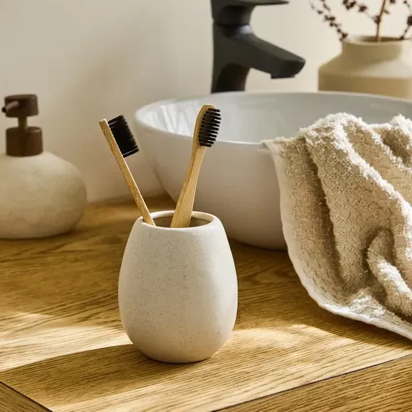 Round Toothbrush Holder - Cream, Ceramic image