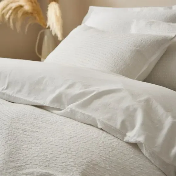 Seersucker Duvet Cover Set - White, Cotton