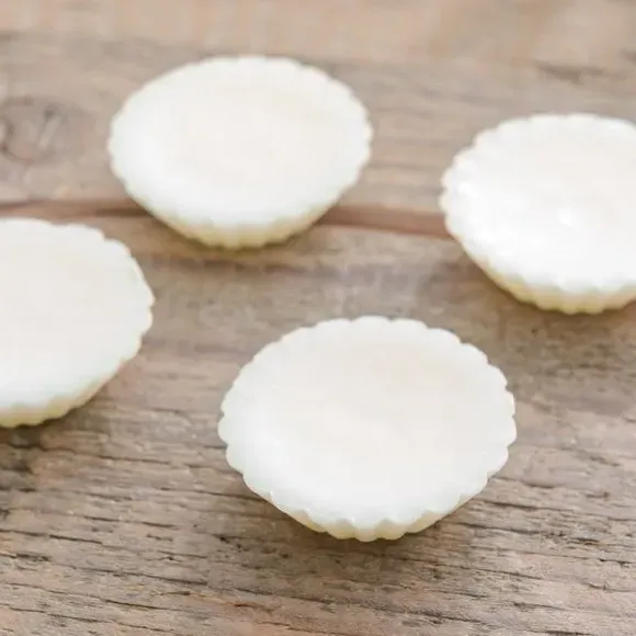 Set of 4 Wax Melts Relax Scent - White