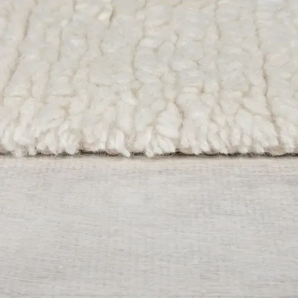 Shaggy Wool Runner with Tassels - Ivory, Wool