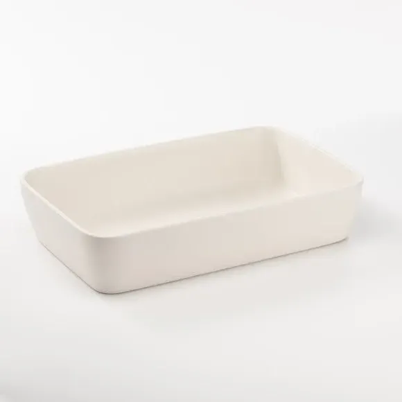 Stoneware Roaster - Ivory, Ceramic