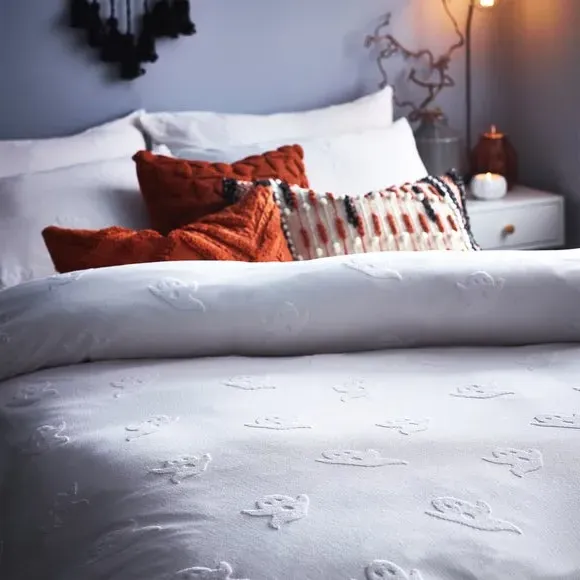 Ghost Tufted Duvet Cover Set - White, Cotton