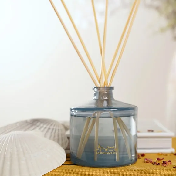 Reed Diffuser with Wooden Reeds - Blue, Glass image
